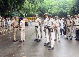CJP प्रदर्शन में लाठीचार्ज पर दिल्ली HC सख्त, केंद्र और पुलिस से मांगा जवाब
