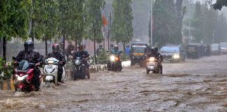‘फुटपाथ बन गए हैं पाव भाजी स्टैंड’, मुंबई की बाढ़ पर हाई कोर्ट ने ऐसा क्यों कहा?