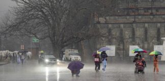 पहाड़ों पर घूमने का मन है? टाल दें यात्रा, बारिश, लैंडस्लाइड और तूफान की आशंका