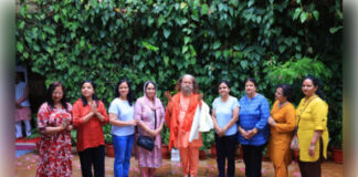 प्लास्टिक बैग मुक्त दिवस पर स्वामी चिदानन्द का आह्वान, कपड़े के थैले अपनाने की अपील