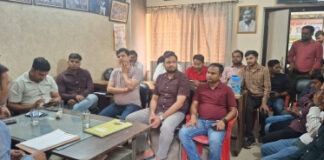 निरंतर उत्पीड़न से बिजली कर्मियों में गहरा आक्रोश
