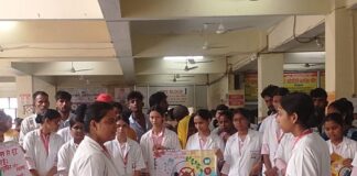 साऊघाट में नर्सिंग छात्रों ने नुक्कड़ नाटक से किया जागरूक:कैली अस्पताल में नशे के खिलाफ दिया संदेश