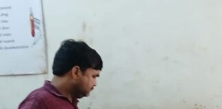 बस्ती के कप्तानगंज ओवरब्रिज पर बाइक अनियंत्रित:रेलिंग से टकराई, युवक गंभीर रूप से घायल