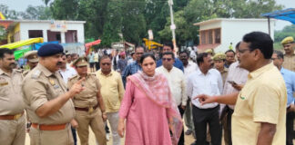 डीएम ने श्री भदेश्वरनाथ मंदिर का स्थलीय निरीक्षण कर व्यवस्थाओं का लिया जायजा