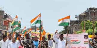 ठूठीबारी में ‘हर घर तिरंगा’ अभियान के तहत रैली:देशभक्ति नारों के साथ निकली भव्य तिरंगा रैली