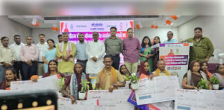 जौनपुर में 8,325 रसोइयों को बढ़ा मानदेय, मिलेंगे कैशलेस कार्ड