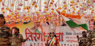आनंदनगर में गूंजे ‘भारत माता की जय’ के नारे:नगर पंचायत अध्यक्ष राजेश जायसवाल के नेतृत्व में निकली तिरंगा यात्रा