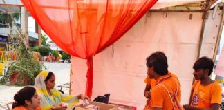 बस्ती में कांवड़ यात्रा: श्रद्धालुओं के लिए अस्थाई चिकित्सा शिविर:विक्रमजोत सीएचसी द्वारा NH-27 पर दवा वितरण जारी