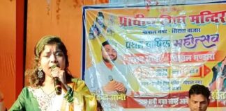 निचलौल में प्राचीन शिव मंदिर का पहला वार्षिकोत्सव धूमधाम मना:पूजा-अर्चना और रुद्रपाठ के साथ हुआ शुभारंभ, जागरण में गूंजे भक्ति गीत