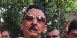 जनेश्वर मिश्र जयंती पर नौतनवा में सपा बंटी:दो अलग-अलग मंचों पर हुए आयोजन, गुटबाजी की गूंज तेज