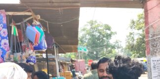 दुकान की सफाई करते समय दुकानदार को लगा करंट:महराजगंज के सिंदुरिया चौराहे पर घटना, मुख्य बिजली बंद थी फिर भी पाइप में उतरा करंट