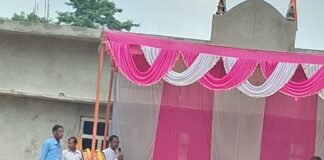 आदर्श इंटर कॉलेज सहित विद्यालयों में स्वतंत्रता दिवस:धूमधाम से मनाया गया, निकाली गई रैली और सांस्कृतिक कार्यक्रम