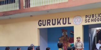 नौतनवा में छात्राओं को सिखाए सुरक्षा के तरीके:मिशन शक्ति में गुड टच-बैड टच से लेकर साइबर फ्रॉड तक की दी जानकारी