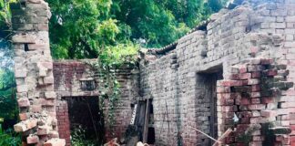 रूपगढ़ में बारिश से मकान ढहा:विक्रमजोत विकास खंड में देर रात हुई घटना, कोई जनहानि नहीं
