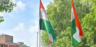 बस्ती में स्वतंत्रता दिवस समारोह मनाया गया:स्वतंत्रता संग्राम के शहीदों को नमन किया