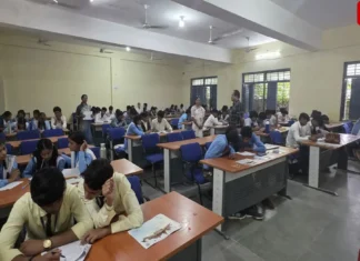 दमोह में Tourism Quiz-2026 का रोमांच, 141 टीमों ने आजमाया ज्ञान; जबेरा की सांदीपनि विद्यालय टीम बनी विजेता