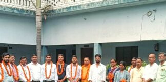 उत्तर प्रदेशीय प्राथमिक शिक्षक संघ सिसवा कार्यकारिणी का विस्तार:शैक्षिक उन्नयन संगोष्ठी में दिलाई गई पद और गोपनीयता की शपथ