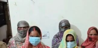 गोपलापुर मंदिर में चेन चोरी गिरोह का पर्दाफाश:फरेंदा पुलिस ने 6 महिलाओं को किया गिरफ्तार