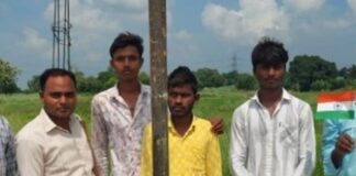बस्ती की सेमरा ग्राम पंचायत में स्वतंत्रता दिवस मनाया गया:हर्षोल्लास के साथ ध्वजारोहण संपन्न, ग्रामीणों ने शहीदों को दी श्रद्धांजलि