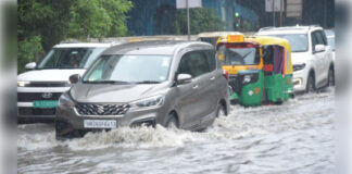 दिल्ली-एनसीआर में भारी बारिश से जलभराव, कई इलाकों में बढ़ी परेशानी