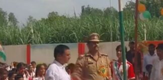 बस्ती में चौकी इंचार्ज महेश शर्मा ने किया ध्वजारोहण:पीयूष एकेडमी डेईडीहा में स्वतंत्रता दिवस समारोह संपन्न