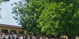 संत तुलसीदास इंटर कॉलेज में 80वां स्वतंत्रता दिवस:ध्वजारोहण कर स्वतंत्रता सेनानियों को दी गई श्रद्धांजलि