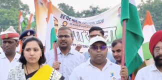 बस्ती में ‘हर घर तिरंगा’ अभियान के तहत यात्रा:डीएम भी शामिल हुईं, देशभक्ति नारों से गूंजा शहर