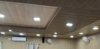 श्रावस्ती डीएम ने विकास कार्यों में लापरवाही पर जताई नाराजगी:सीएम डैशबोर्ड पर रैंकिंग सुधारने और 9 विलंबित परियोजनाएं पूरी करने के निर्देश