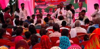 मसूद आलम बोले-एयरपोर्ट से पहले बेहतर बस अड्डा जरूरी:श्रावस्ती में छात्र-छात्राओं को किया सम्मानित, कहा- स्वास्थ्य, रोजगार और परिवहन जैसी सुविधाएं ही विकास का आधार