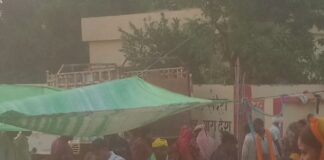 दिकौली में बुरवा बाबा दरगाह पर मेला:सैकड़ों श्रद्धालु पहुंचे, स्थानीय लोगों को मिला रोजगार