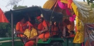 राम जानकी मार्ग से कांवरियों का जत्था रवाना:डीजे और ‘हर-हर महादेव’ के जयघोष से गूंजा मार्ग