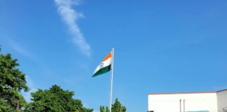 बस्ती में स्वतंत्रता दिवस मनाया गया:छात्रों ने देशभक्ति गीत और लोकनृत्य प्रस्तुत किए, राष्ट्रप्रेम का संदेश दिया
