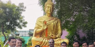 महराजगंज नगर पालिका में स्वतंत्रता दिवस समारोह:अध्यक्ष पुष्प लता मंगल ने ध्वजारोहण कर राष्ट्रध्वज को सलामी दी