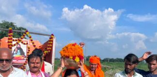 बस्ती में संत रविदास जन्मस्थली मिट्टी कलश वंदन यात्रा:सल्टौआ मंडल के गांवों में निकाली गई