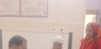 महराजगंज जिला अस्पताल में बढ़े मौसमी बीमारियों के मरीज:उल्टी-दस्त, बुखार और टाइफाइड से पीड़ित लोग इलाज को पहुंच रहे