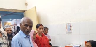 महाराजगंज में सीएचसी जगदौर में 80 मरीजों का उपचार:63 लोगों की विभिन्न बीमारियों की जांच की गई