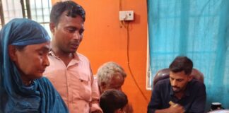 सिसवा सीएचसी में रोज पहुंच रहे 200 मरीज:बारिश से टाइफाइड, बुखार और खांसी के मामले बढ़े