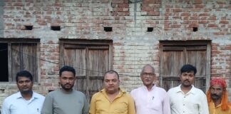 नाल्हीपुर में पूर्व छात्रों की संगोष्ठी, विद्यालय पुनर्स्थापना पर चर्चा:पूर्व आचार्य के नेतृत्व में हुआ आयोजन