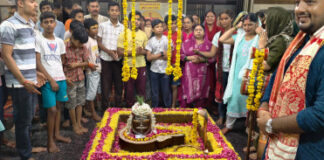 श्रावण मास में भोलेनाथ का भव्य श्रृंगार, श्रद्धालुओं ने किए दर्शन-पूजन
