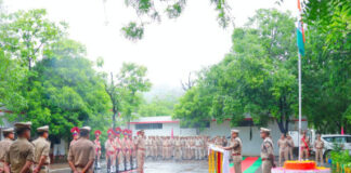 80वां स्वतंत्रता दिवस: राष्ट्रसेवा और कर्तव्यनिष्ठा के संकल्प के साथ महोबा पुलिस ने मनाया राष्ट्रीय पर्व