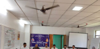 विश्व स्तनपान सप्ताह के अंतर्गत सामुदायिक स्वास्थ्य केन्द्र भंगहा में आशाओं को किया गया प्रशिक्षित