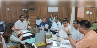 पत्रकारों की समस्याओं का प्राथमिकता से होगा निस्तारण : डीएम