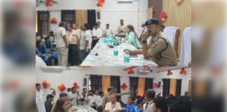 आमजन की शिकायतों का गुणवत्तापरक व समयबद्ध निस्तारण करें अधिकारी: डीएम